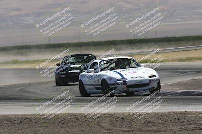 media/Jun-01-2024-CalClub SCCA (Sat) [[0aa0dc4a91]]/Group 3/Race/